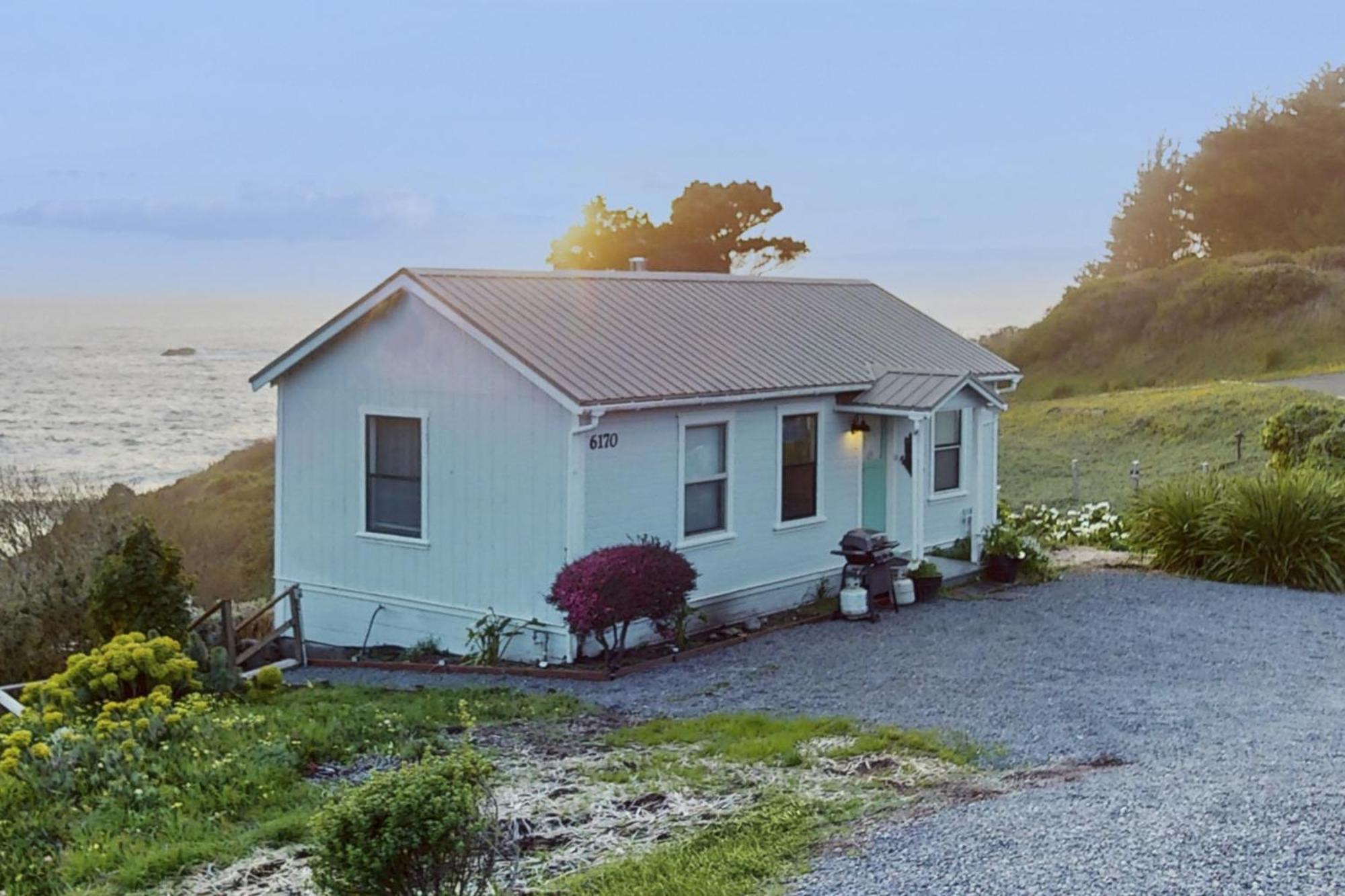 Greenwood Beach Cottage Elk Экстерьер фото