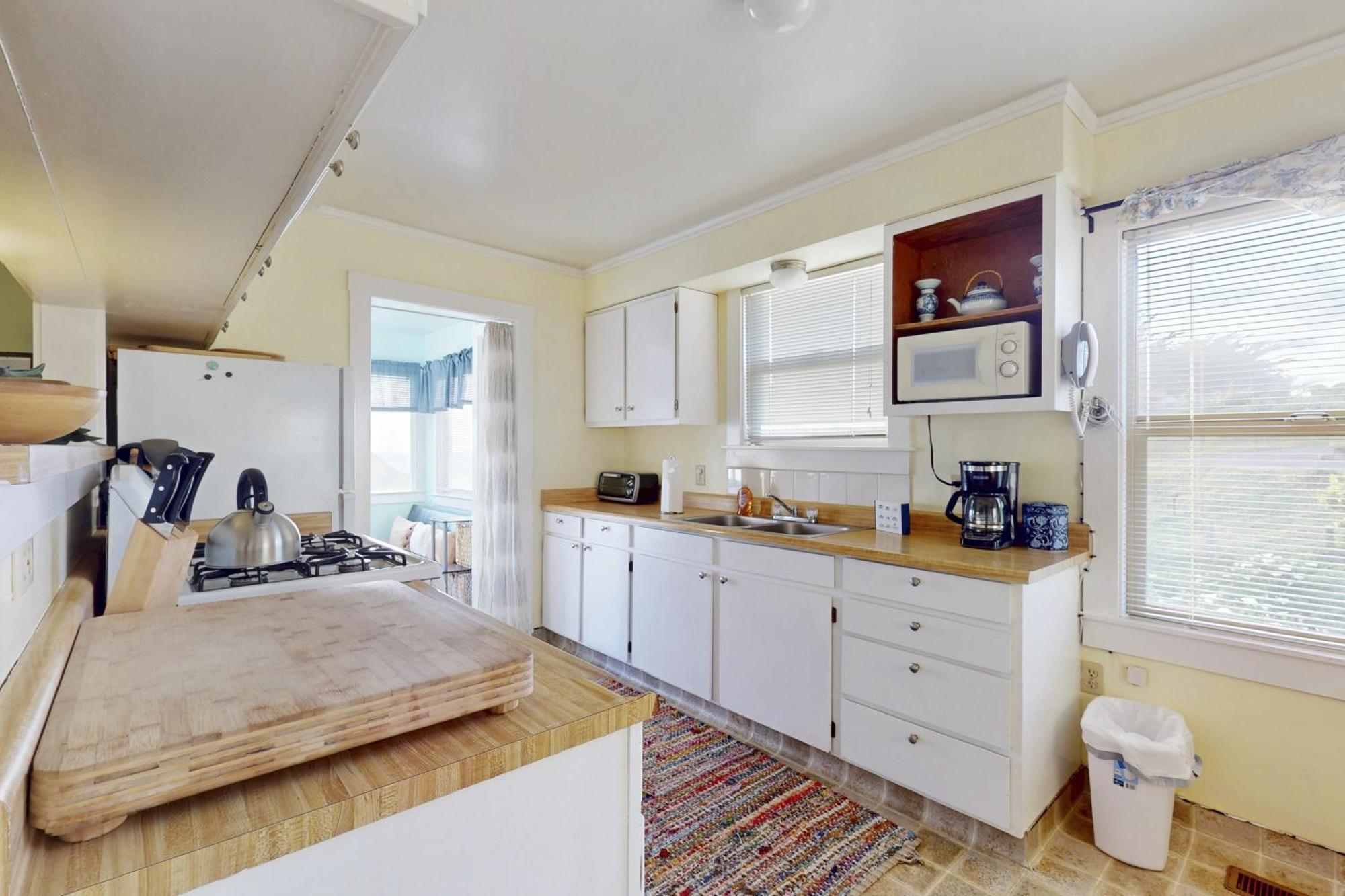 Greenwood Beach Cottage Elk Экстерьер фото